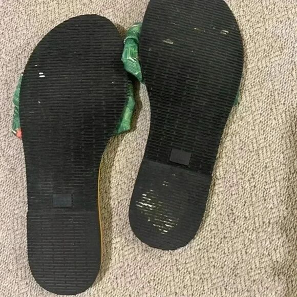 Tropical Print Bow Slide Sandals with Yellow Sole Summer Beach Flip Flops - Picture 3 of 6